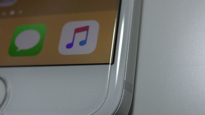 DOLPHIN47 EDGE「iPhone 8用液晶保護ガラスフィルム」をレビュー！