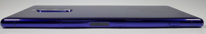 Xperia 1 の右側面デザイン